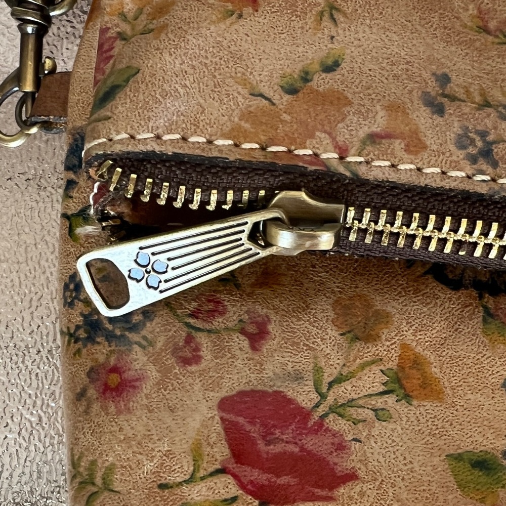 PATRICIA NASH Valerie PRAIRIE ROSE FLORAL Leather Foldover Wristlet Clutch - Picture 4 of 12